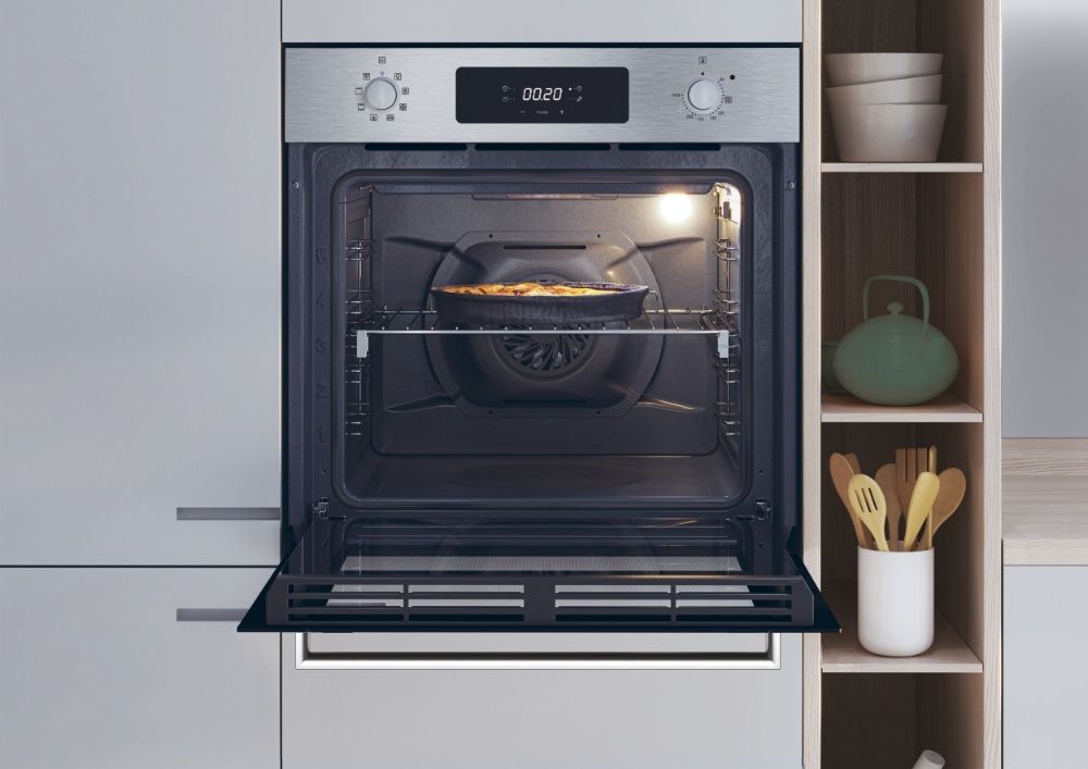 Candy oven, 70L, A+, 8 functions, Easy Steam FCM955NRL